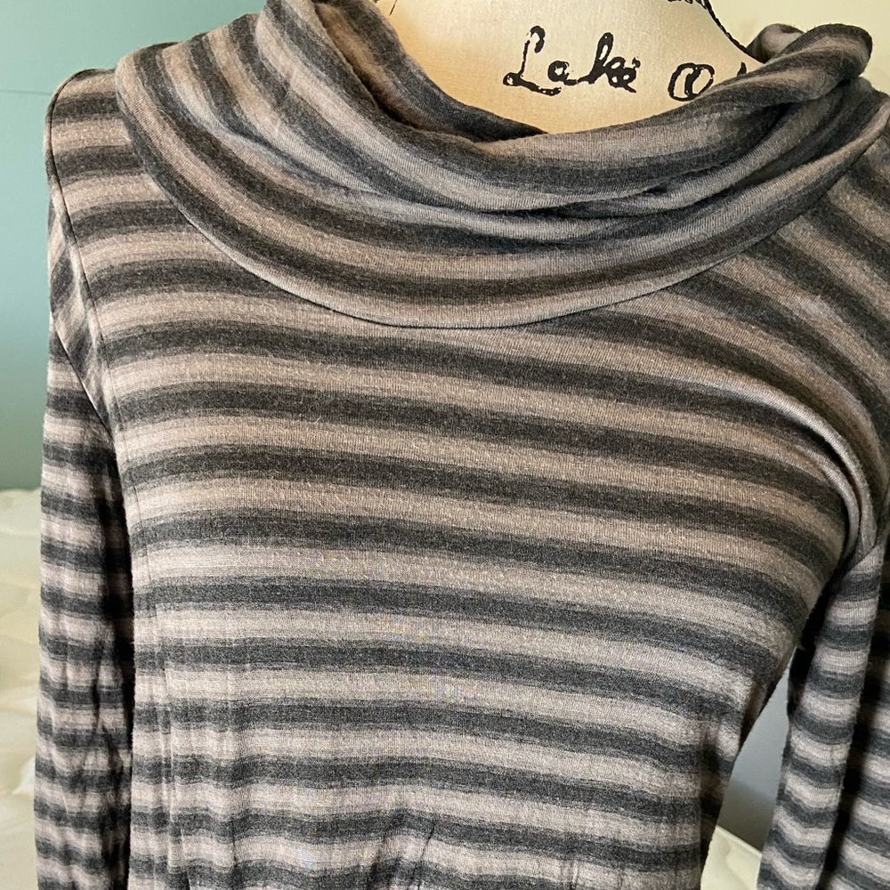 Cut Loose striped tunic top
